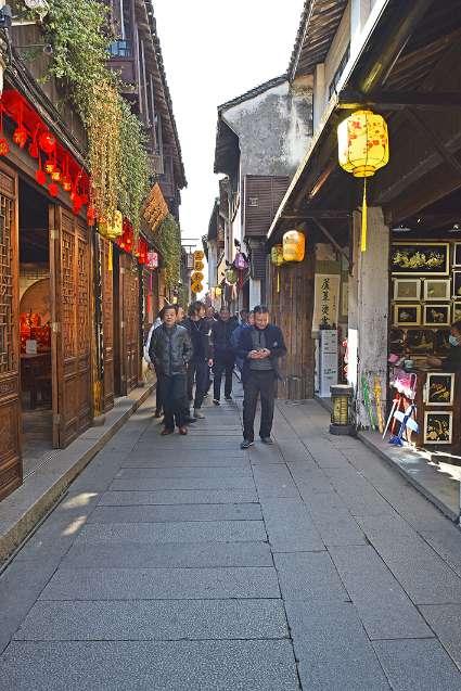 男子直播喝酒开车“兜风”,警方通报